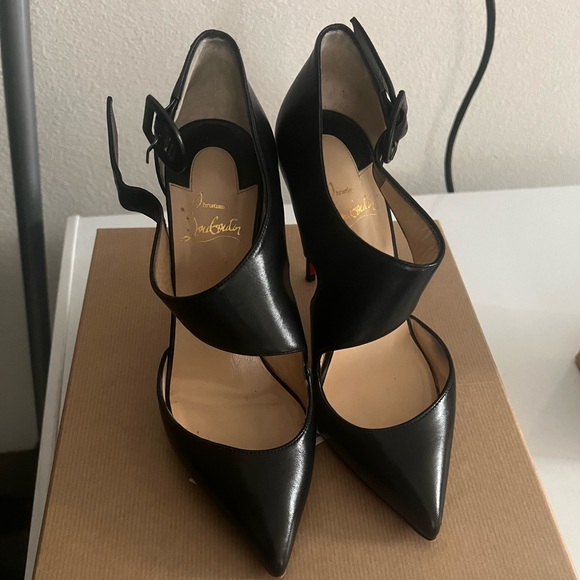 CHRISTIAN LOUBOUTIN
Shiny Nappa Sharpeta 100 Pumps BLACK - Picture 2 of 4